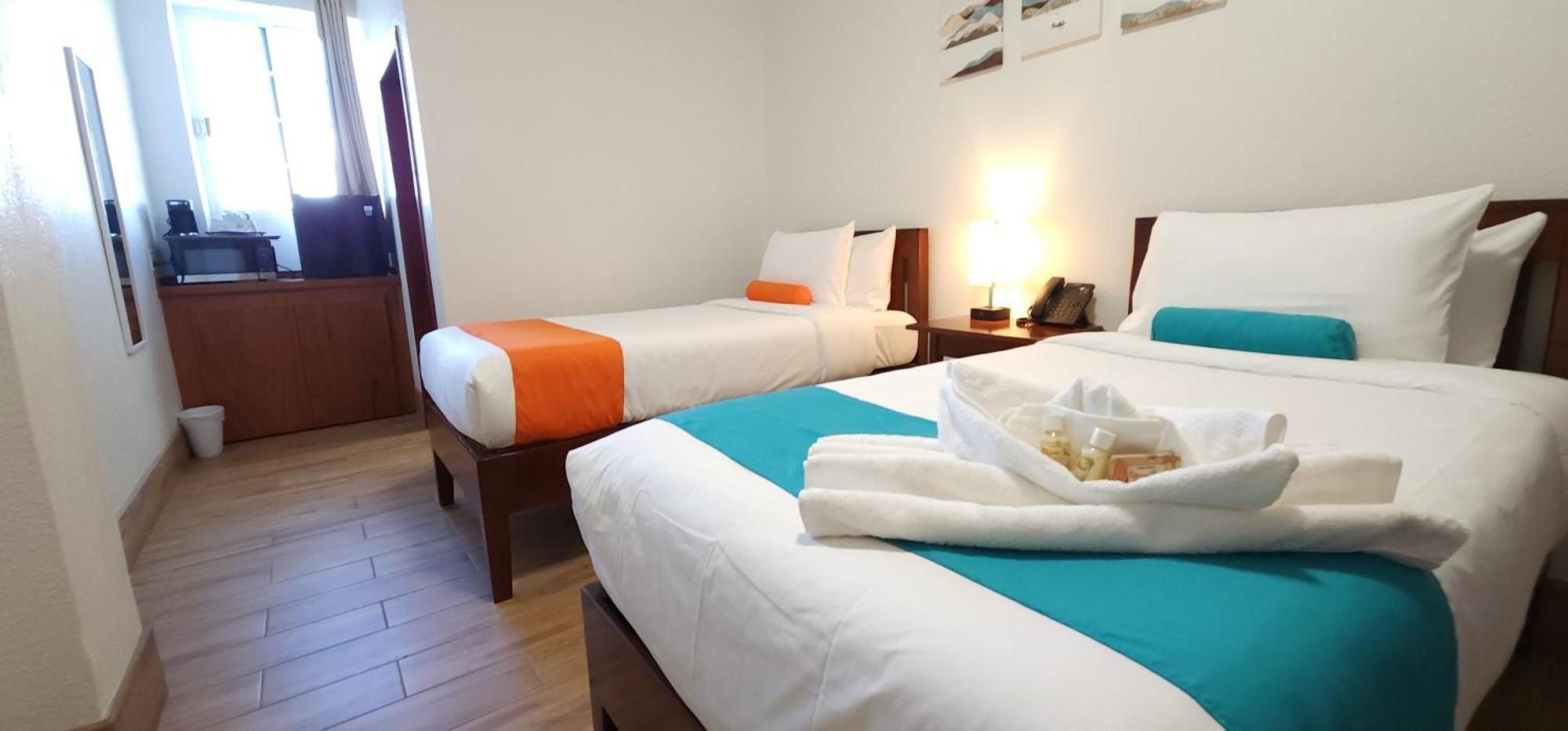 Voyager Sun & Reef Hotel Сан Педро Екстериор снимка